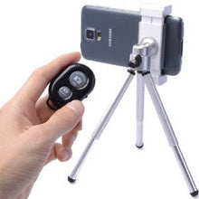 Load image into Gallery viewer, Bluetooth Remote Camera Shutter For Apple, IOS And Android - Black