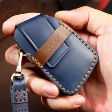 Load image into Gallery viewer, For Cadillac / CT5 / CT6 / XT6 C088 Car Key Leather Protective Case, C088