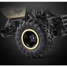 Load image into Gallery viewer, HD6026 1:12 Large Alloy Climbing Car Mountain Cross-country Four-wheel Drive Remote Control Car Toy, Size: 37cm, HD6026 1:12(Black), 6255 2.4GHz 1:16(Green), HD6026 1:12(Gold), HD6026 1:12(Red), HD6026 1:12(Silver)