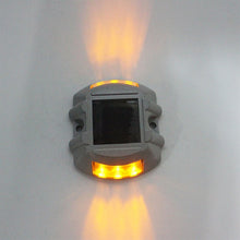 Load image into Gallery viewer, Solar Horseshoe Road Stud Light Car Guidance Light Road Deceleration Light, Flashing Bright Version, Flashing Bright Version