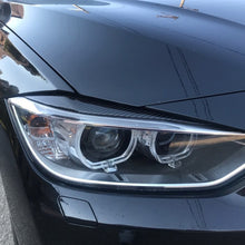 Load image into Gallery viewer, 1 Pairs Carbon Fiber Car Lamp Eyebrow Decorative Sticker for BMW F30 2013-2015, Lamp Eyebrow