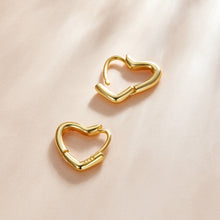 Load image into Gallery viewer, S925 Sterling Silver Heart-shaped Hollow Ear Stud Women Earrings, Heart-shaped Hollow(Gold), Heart-shaped Hollow(Silver)