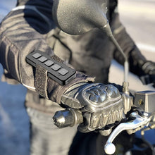 Load image into Gallery viewer, BT006 Motorcycle IPX4 Wireless Bluetooth 5.0 Remote Controller, Support Phone Call, BT006