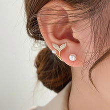 Load image into Gallery viewer, Temperament Ladies Light Luxury Pearl Double Layer Earrings Diamond Earrings, EH1490, EH0668, EH1595, EH1220, EH1509, EH1667, EH1291, EH1661, EH1671, EH1666, EH0829, EH0820, EH1649, EH1485, EH1560, EH1662, EH1650, EH1631, EH1628, EH0997, EH0518, EH1543...