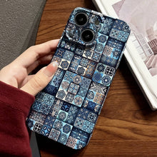 Load image into Gallery viewer, Painted Pattern Precise Hole PC Phone Case, For iPhone 15