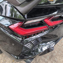 Load image into Gallery viewer, 2pcs/Set Forged Gold Foil Carbon Fiber Car Taillight Below Decorative Sticker for Chevrolet Corvette C8 2020-, Left and Right Driver, Taillight Below