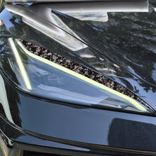 Load image into Gallery viewer, 2pcs/Set Forged Gold Foil Carbon Fiber Car Light Eyebrow Decorative Sticker for Chevrolet Corvette C8 2020-, Left and Right Driver, Light Eyebrow