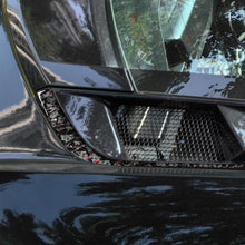 Load image into Gallery viewer, 4pcs/Set Forged Gold Foil Carbon Fiber Car Roof Engine Vents Decorative Sticker for Chevrolet Corvette C8 2020-, Left and Right Driver, Roof Engine Vents