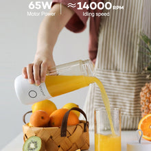 Load image into Gallery viewer, Vitamer USB Mini Portable Juicer Juice Blender Lemon Fruit Squeezers Reamers Bottle