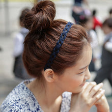 Load image into Gallery viewer, Hollow Braid Style Hair Hoop Headwear Random Color Delivery