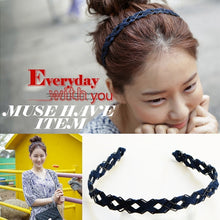 Load image into Gallery viewer, Hollow Braid Style Hair Hoop Headwear Random Color Delivery