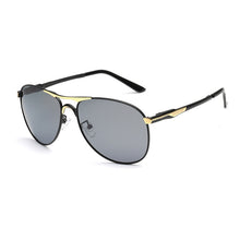 Load image into Gallery viewer, HDCRAFTER E011 Fishing Drive Polarized Sunglasses for Men