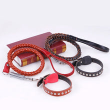 Load image into Gallery viewer, Cowhide Traction Belt Dog Collar Telescopic Dog Rope, Suitable For Medium and Large Dogs, M, Rope Length: 128cm Collar Size: 32-44cm