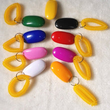 Load image into Gallery viewer, 10 PCS Pet Training Clicker Button Dog Training Whistle with Key Chain &amp; Spring Chain, Random Color Delivery, WIN-10001 Dog Training Whistle