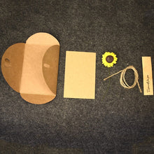 Load image into Gallery viewer, 10 PCS Festival Creative DIY Retro Kraft Paper Handmade Small Dry Flower Greeting Card Birthday Card, Sunflower
