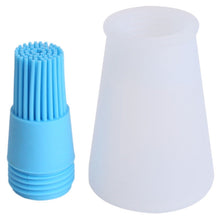Load image into Gallery viewer, Kitchen Silicone Oil Brush Grill Brush Oil Bottle,Random Color Delivery, 11.5x5cm