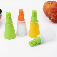 Load image into Gallery viewer, Kitchen Silicone Oil Brush Grill Brush Oil Bottle,Random Color Delivery, 11.5x5cm