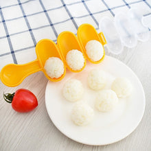 Load image into Gallery viewer, Cute Style Food-grade Sushi Rice Ball Shaker Mold with Spoon for Kids, Random Color Delivery, Spoon Shape