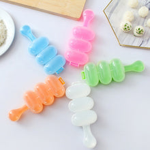 Load image into Gallery viewer, Cute Style Food-grade Sushi Rice Ball Shaker Mold with Spoon for Kids, Random Color Delivery, Spoon Shape