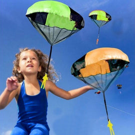 Hand Throwing Mini Play Parachute Paratrooper Outdoor Games Children Educational Toys with Figure Soldier for Kids, Random Color Delivery