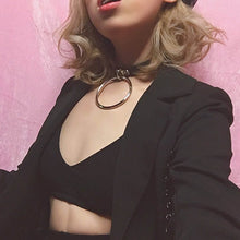 Load image into Gallery viewer, 2 PCS European and American Style Punk O-shaped Big Ring Popular Leather Necklace Collar, Random Color Delivery, DHXQ03