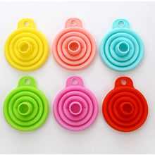 Load image into Gallery viewer, Mini Silicone Foldable Telescopic Funnel Random Color Delivery, Random Color Delivery
