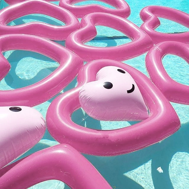 Love Heart Shaped Inflatable Floating Swimming Safety Pool Ring, Inflated Size: 120cm x 100cm