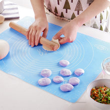 Load image into Gallery viewer, 2 PCS Multi-purpose Baking Necessary Silicone Kneading Dough Pad / Flour Pad / Heat Insulation Meal Pad Random Color Delivery