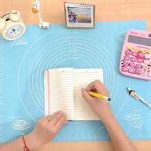 Load image into Gallery viewer, 2 PCS Multi-purpose Baking Necessary Silicone Kneading Dough Pad / Flour Pad / Heat Insulation Meal Pad Random Color Delivery