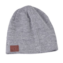 Load image into Gallery viewer, Bluetooth Warm Knit Hat, Supports Phone Answering &amp; Bluetooth Photo Taking &amp; Music Playing