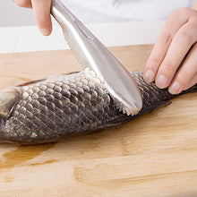 Load image into Gallery viewer, Kitchen Essential Stainless Steel Bidirectional Sawtooth Fish Scraper Fish Scale Planing Knife, 22.5x3cm