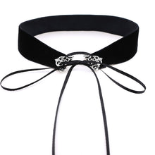Load image into Gallery viewer, 2 PCS European and American Fashion Street-snap Collar Hollow Alloy Velvet Choker Necklace, Random Color Delivery, TERQ02