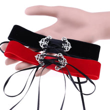 Load image into Gallery viewer, 2 PCS European and American Fashion Street-snap Collar Hollow Alloy Velvet Choker Necklace, Random Color Delivery, TERQ02
