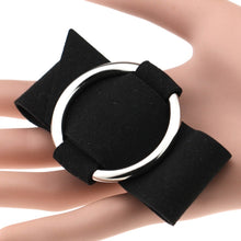 Load image into Gallery viewer, 2 PCS European and American Simple Round Velvet Bracelet Fashion Metal Wristband Bracelet, Random Color Delivery