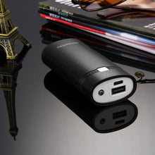 Load image into Gallery viewer, HAWEEL DIY 2x 18650 Battery (Not Included) 5600mAh Power Bank Shell Box with USB Output &amp; Indicator, DIY 2 Batteries(Black)