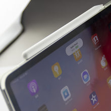 Load image into Gallery viewer, F105A Colorful Backlight Aluminum Backplane Wireless Bluetooth Keyboard Tablet Case for iPad Pro 11 inch （2018）