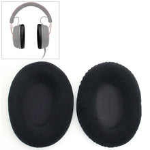 Load image into Gallery viewer, 2 PCS For Kingston KHX-HSCP / HyperX Cloud II Headphone Cushion Flannel Black Net Sponge Cover Earmuffs Replacement Earpads