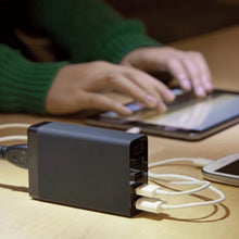Load image into Gallery viewer, XBX09 40W 5V 8A 5 USB Ports Quick Charger Travel Charger, UK Plug(Black)