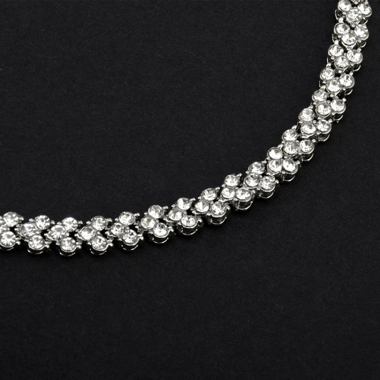 Glamorous Female Crystal Bracelet with Artificial Diamond Inlaid for Wedding, Engagement, Mother`s Day And Birthday Gift, Diameter: 5.25 cm, Perimeter:16.5 cm, Gold, Rose Gold, Silver
