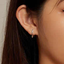 Load image into Gallery viewer, SCE1615 Sterling Silver S925 Simple Versatile Star Earrings, SCE1615