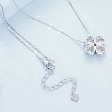 Load image into Gallery viewer, BSN334 Sterling Silver S925 White Gold Plated Lucky Clover Pendant Necklace, BSN334