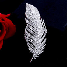 Load image into Gallery viewer, Simple Lady Feather Pattern High-grade Platinum Suits Corsage Brooch, Feather Pattern
