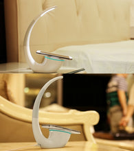 Load image into Gallery viewer, NILLKIN 2 in 1 QI Standard Smart Recognition 1A 5W Wireless Charger + LED Light Lamp with USB Charging Port Indicator