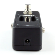 Load image into Gallery viewer, KOKKO FTN2 Guitar Mini Monoblock Effects Pedal Tuner, High Sensitivity Dual Mode Display Screen, FTN2