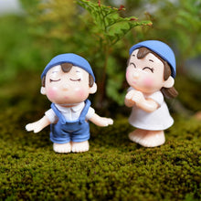 Load image into Gallery viewer, Lovers Smile Garden Dollhouse Decoration Moss Micro Landscape PVC Ornaments, Lovers Smile Pink, Lovers Smile Blue