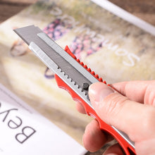 Load image into Gallery viewer, Large Size Utility Knife Paper Cutter with Stainless Steel Blade, Random Color Delivery, Knife Cutter