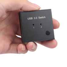 Load image into Gallery viewer, AM-U301 2 Input 1 Output USB 3.0 Switch