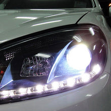 Load image into Gallery viewer, H7 Halogen Car Headlight, 2400 Lumens White Light, 12V / 100W 6000K, H7