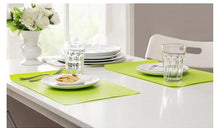 Load image into Gallery viewer, 40x30cm Anti-skidding Silicone Heat Insulation Mat for Food Dish / Beverage / Oven / Kid Table