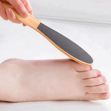Load image into Gallery viewer, Double Sided Emery Wooden Board Foot Massager Random Color Delivery